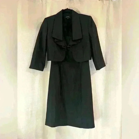 Women’s Black Tahari Dress Suit - Picture 1 of 11